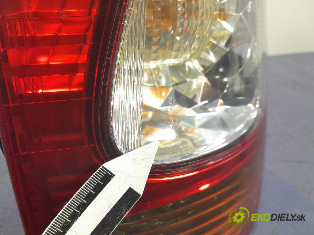 Toyota Yaris verso 2003 svetlo / reflektor zad Prava: Vonkajsia: 52-091