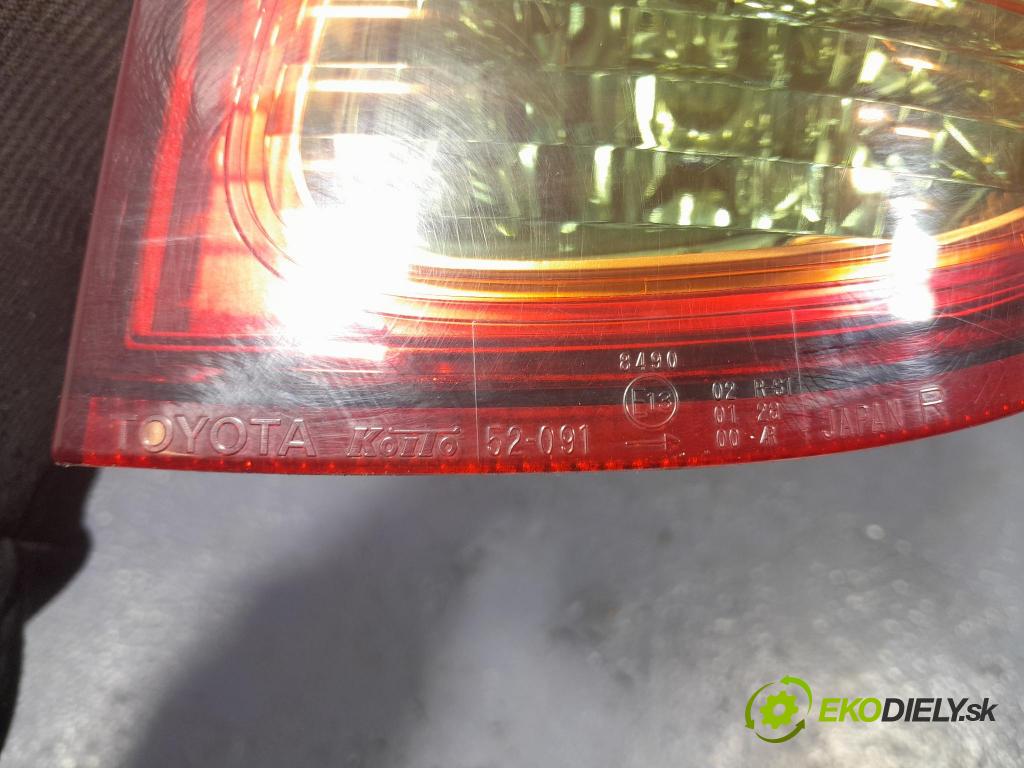 Toyota Yaris verso 2003 svetlo / reflektor zad Prava: Vonkajsia: 52-091