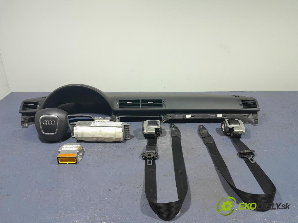 Audi A4 2007 kokpit,pristrojová doska