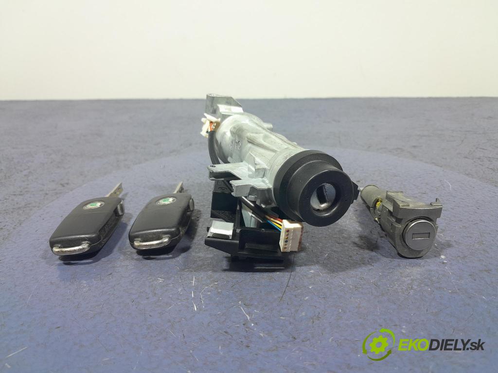 Skoda Octavia 2011 Spínač zapalování. 1K0905851B