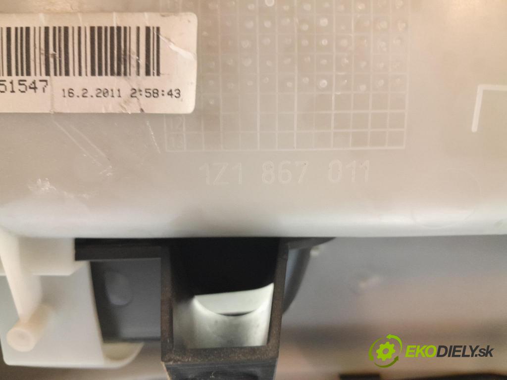 Skoda Octavia 2011 Tapacír: dveře před levá 1Z1867011