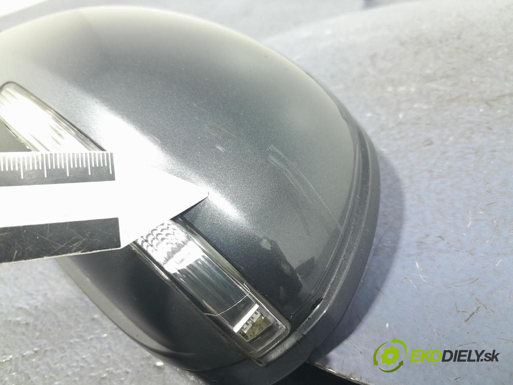 Skoda Octavia 2011 zpětné zrcátko Vlevo, odjet: