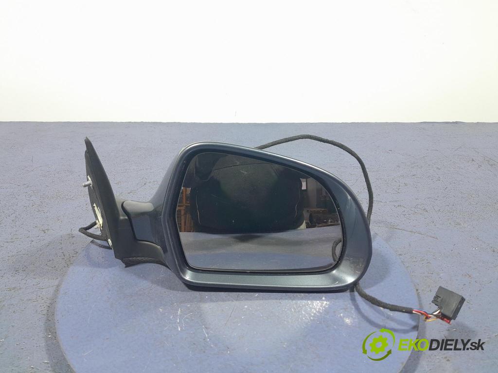 Skoda Octavia 2011 zpětné zrcátko prave
