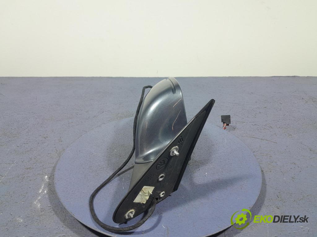 Skoda Octavia 2011 zpětné zrcátko prave