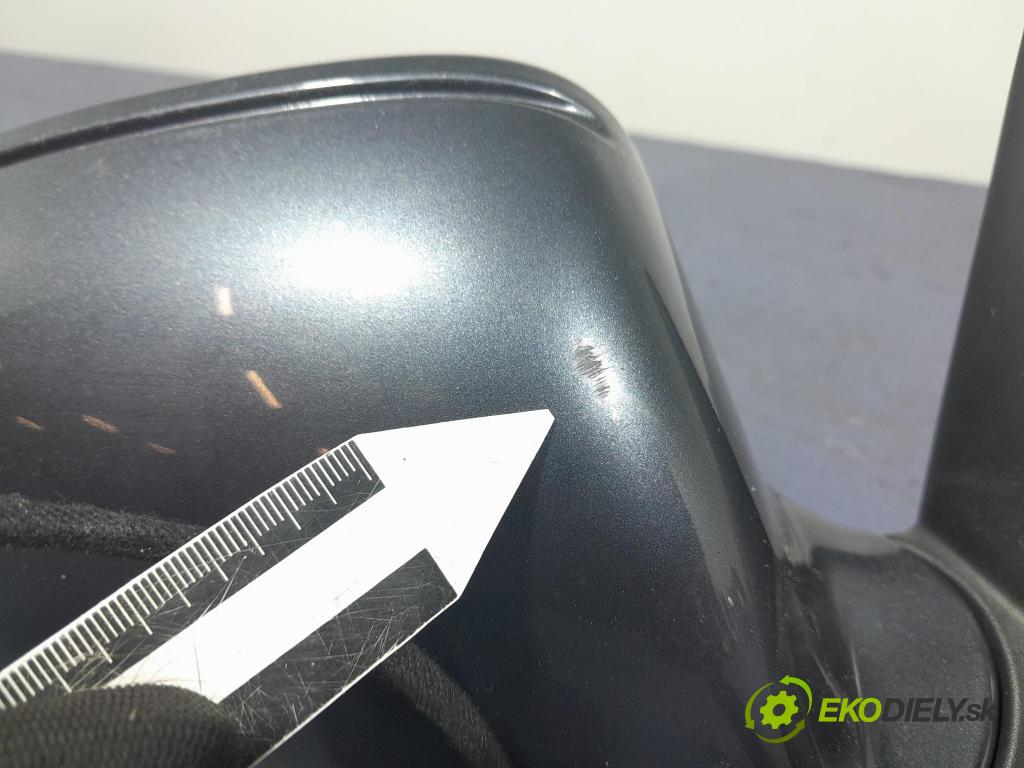 Skoda Octavia 2011 zpětné zrcátko prave
