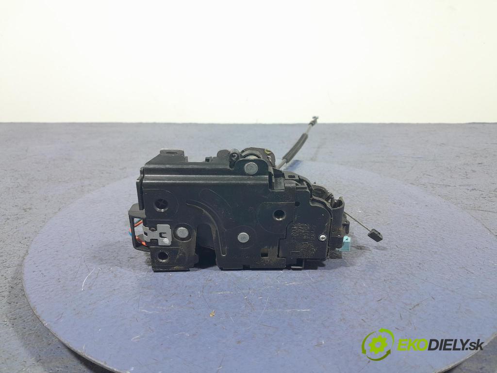 Skoda Octavia 2011 zámek dveře před Levý: 3D1837015AP