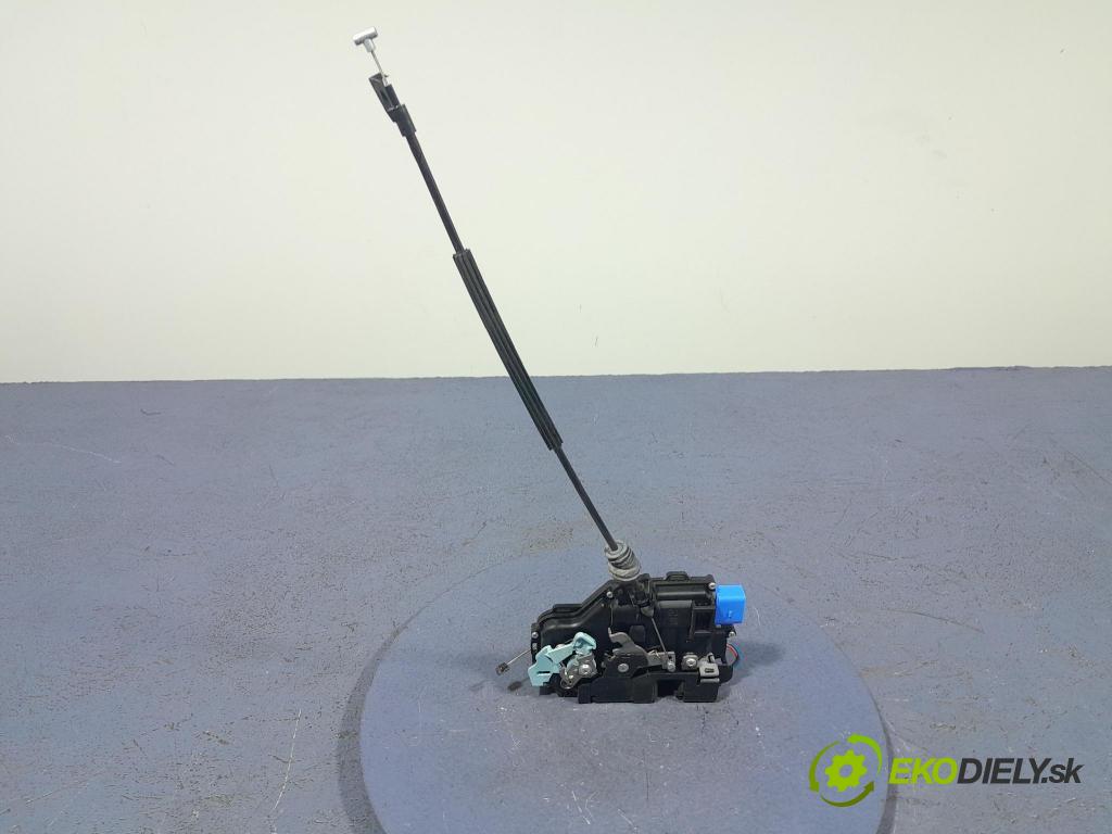 Skoda Octavia 2011 zámek dveře před Levý: 3D1837015AP