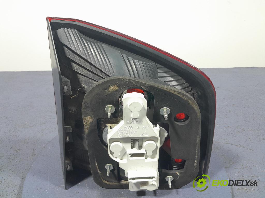 Skoda Octavia 2011 světlo Zad: levá Mimo: