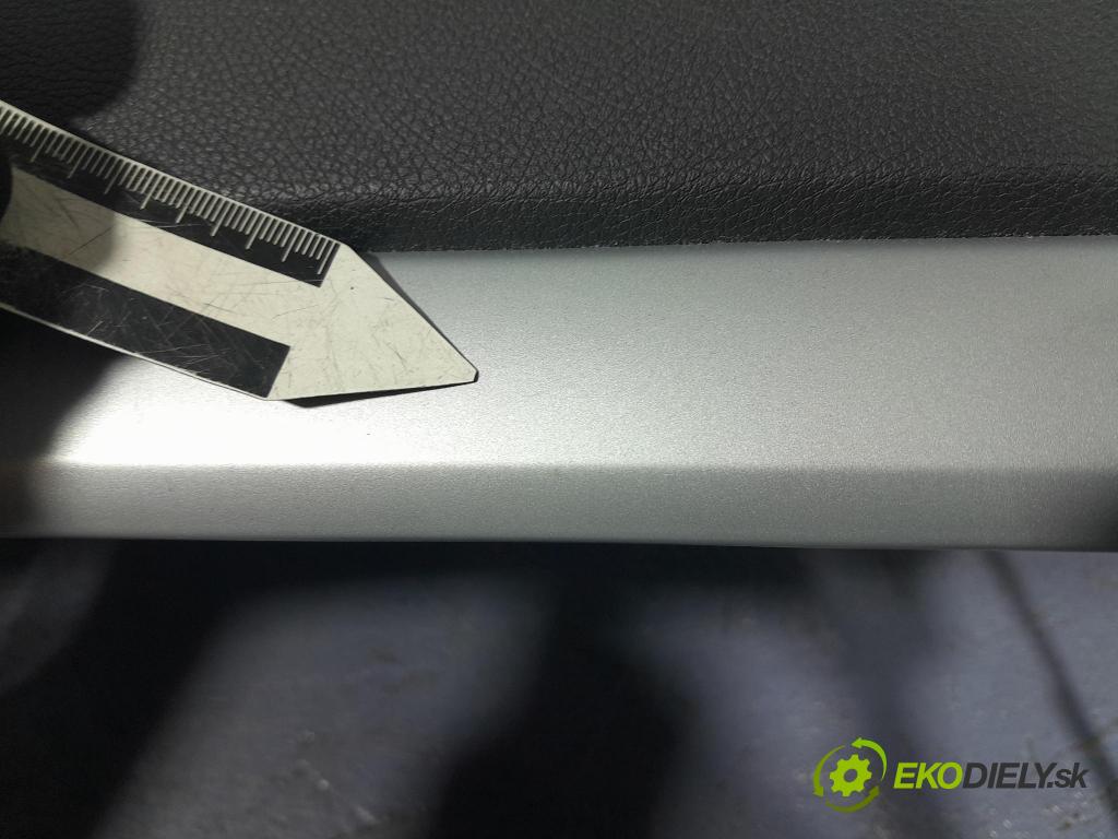 Skoda Octavia 2011 kokpit,přistrojova deska