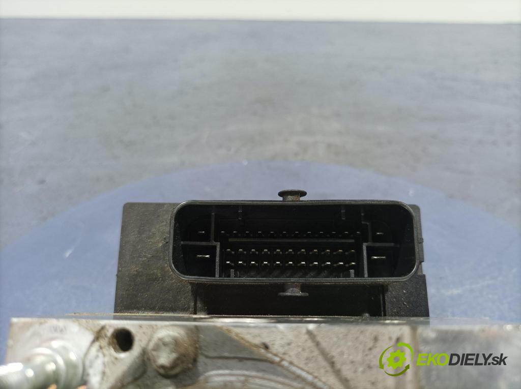 Audi A6 2006 čerpadlo ABS x 4F0614517K