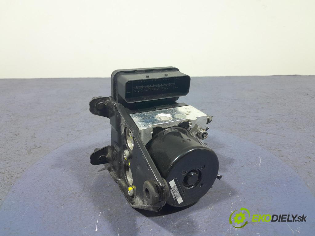 Skoda Octavia 2011 čerpadlo ABS x 1K0614517CN