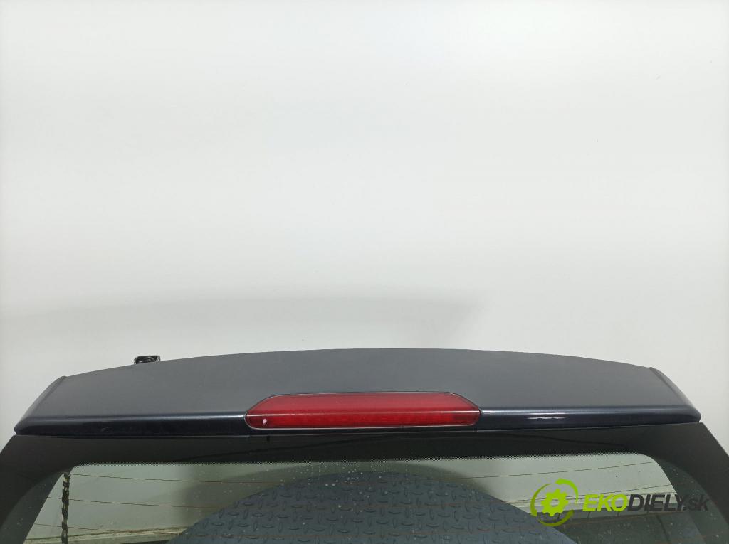 Skoda Octavia 2011 zadna dveře kufra: kufra: