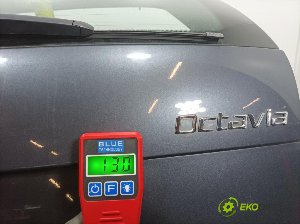 Skoda Octavia 2011 zadna dveře kufra: kufra: