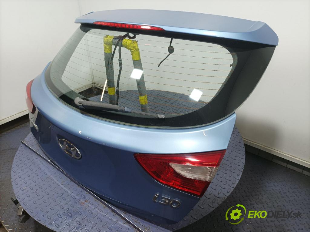 Hyundai I30 2012 zadna dveře kufra: kufra: