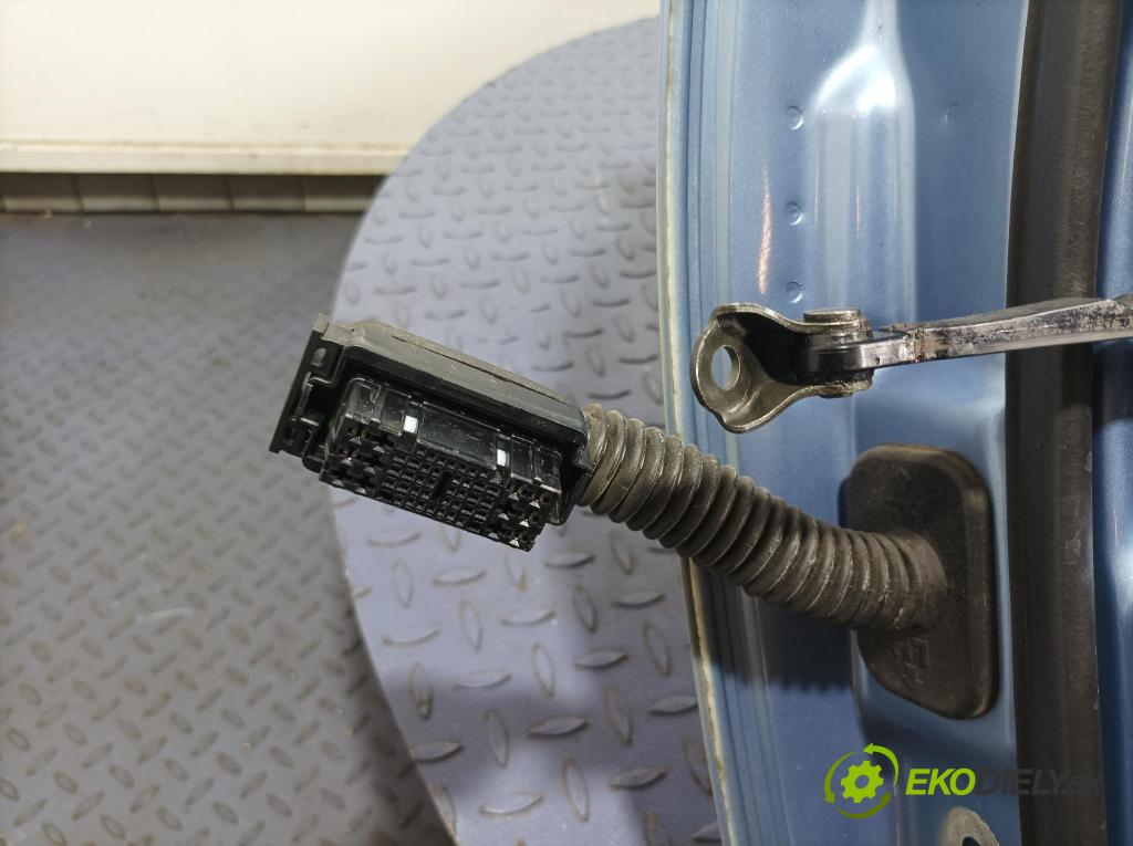 Hyundai I30 2012 dvere Predné pravé 