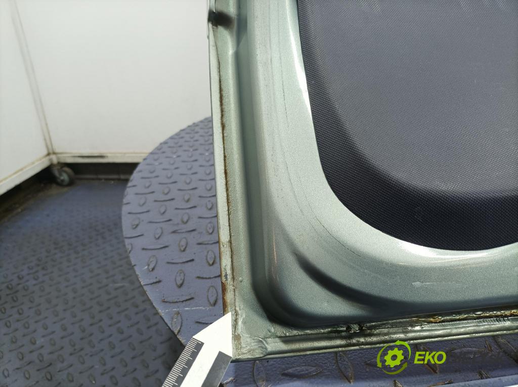 Peugeot 1007 2005 zadna dveře kufra: kufra: 