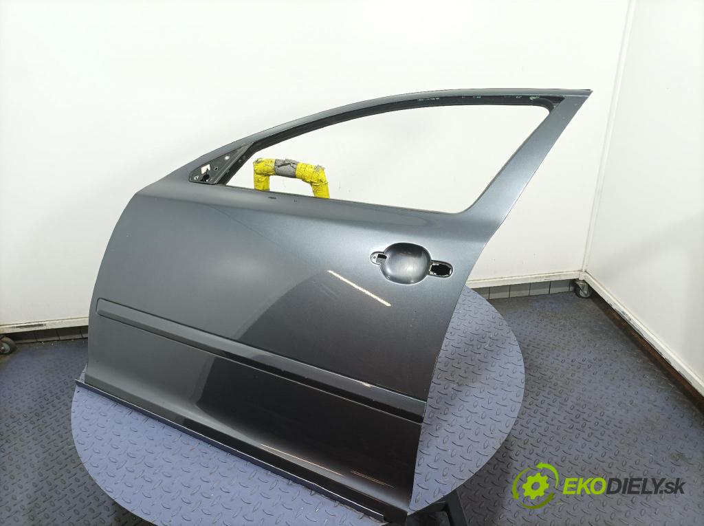 Skoda Octavia 2011 dvere Predné Vľavo:
