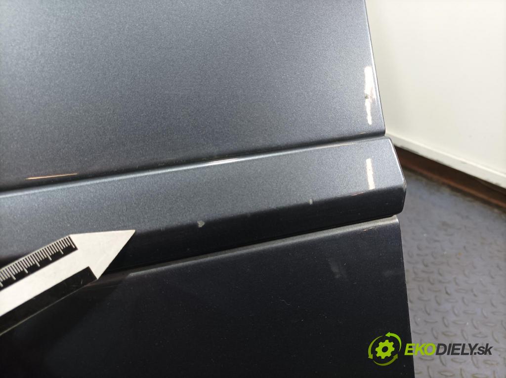 Skoda Octavia 2011 dvere Predné Vľavo: