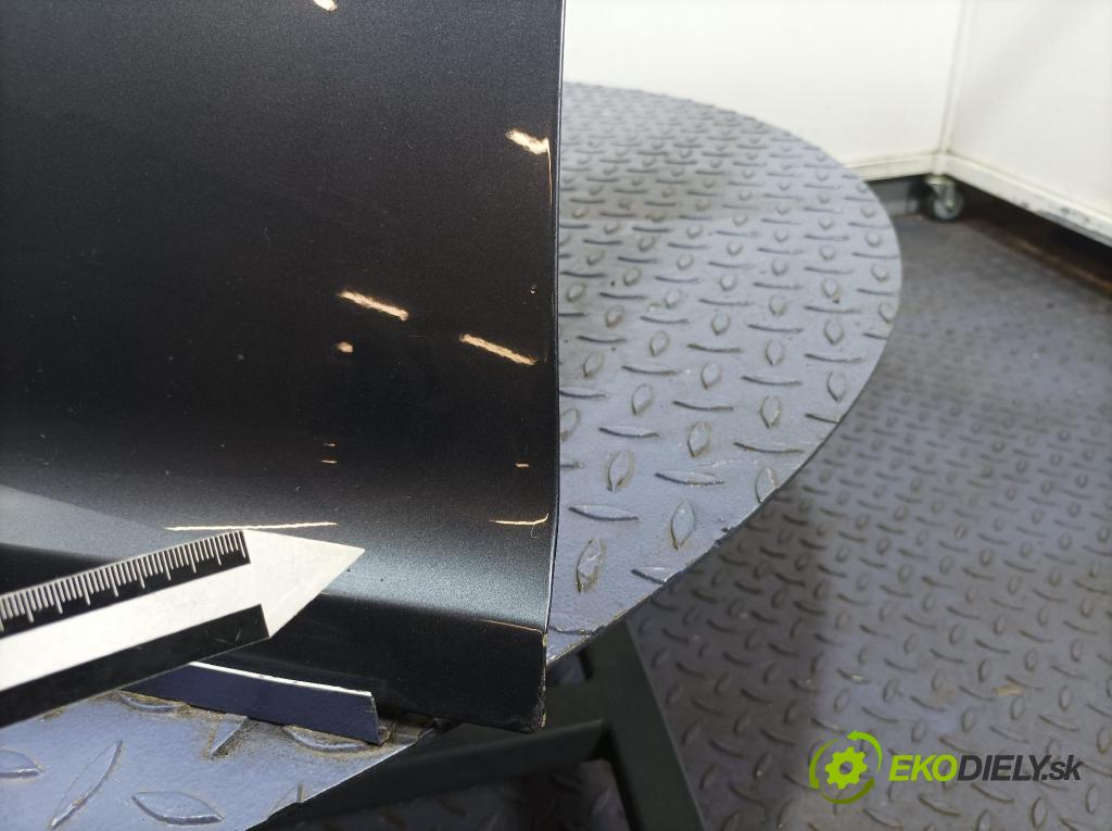 Skoda Octavia 2011 dvere Predné Vľavo: