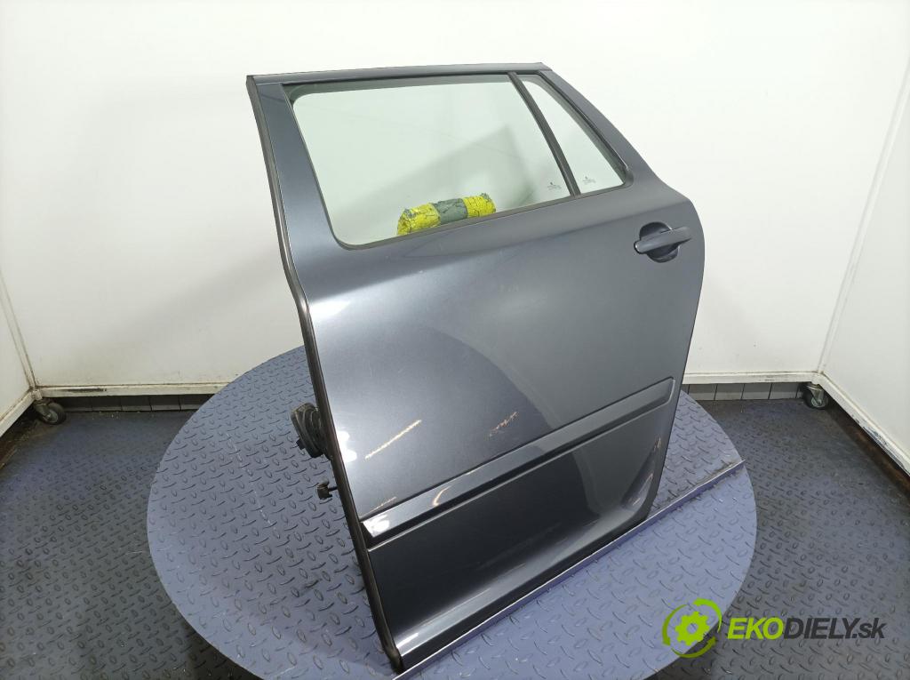 Skoda Octavia 2011 dvere zad Vľavo: