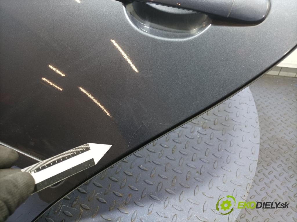 Skoda Octavia 2011 dvere zad Vľavo: