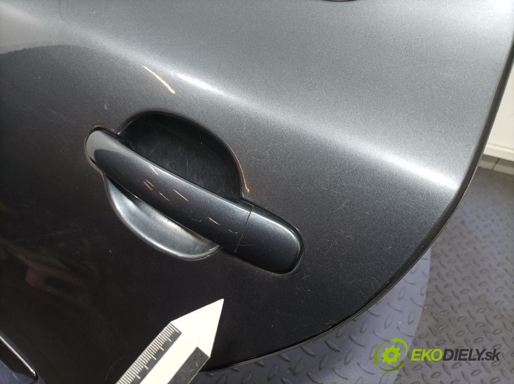Skoda Octavia 2011 dvere zad Vľavo: