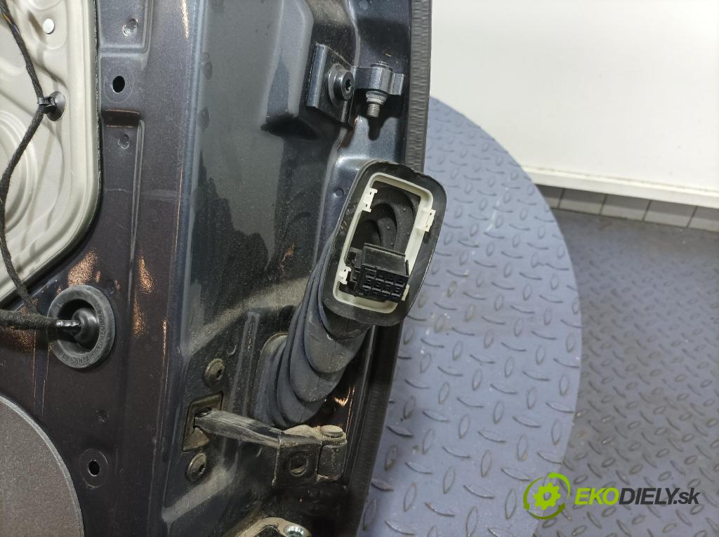 Skoda Octavia 2011 dvere zad Vľavo: 