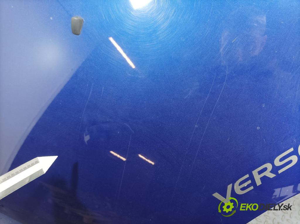 Toyota Yaris verso 2003 kapota přední: