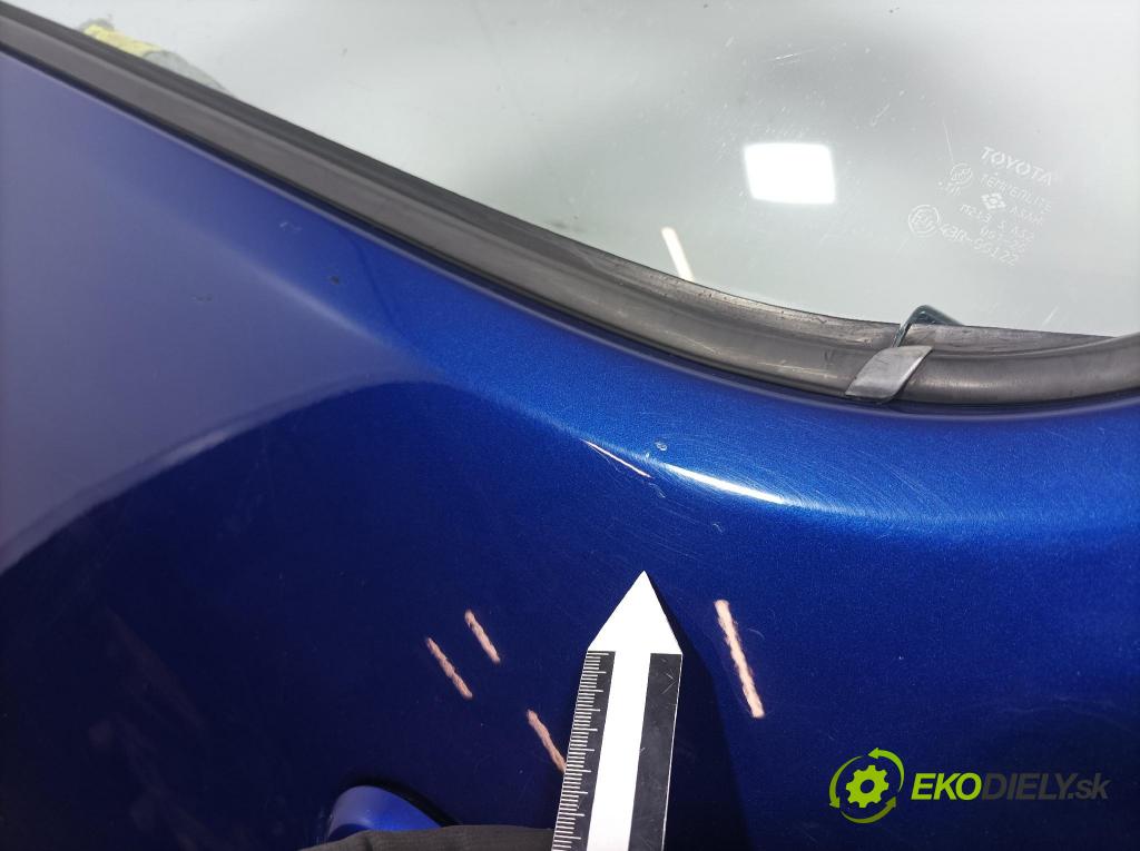 Toyota Yaris verso 2003 dvere Predné Vľavo: