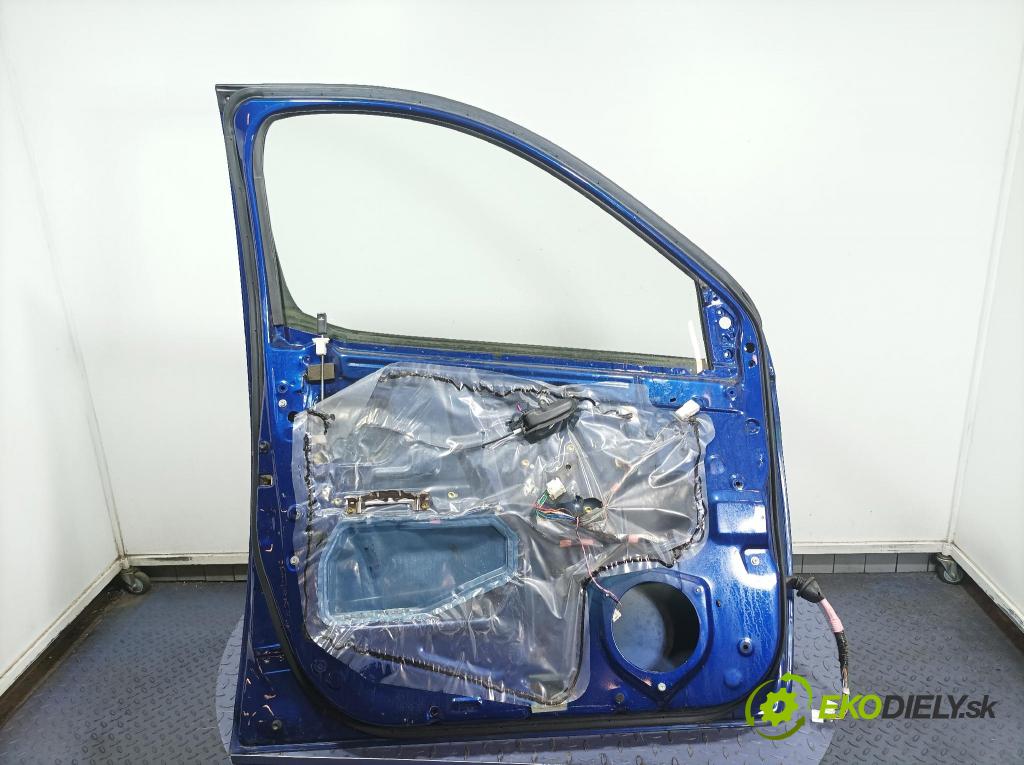 Toyota Yaris verso 2003 dvere Predné Vľavo: