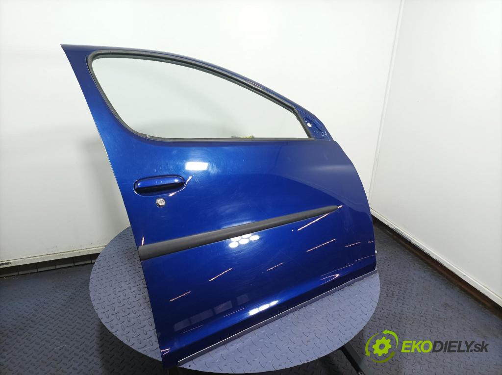 Toyota Yaris verso 2003 dvere Predné pravé