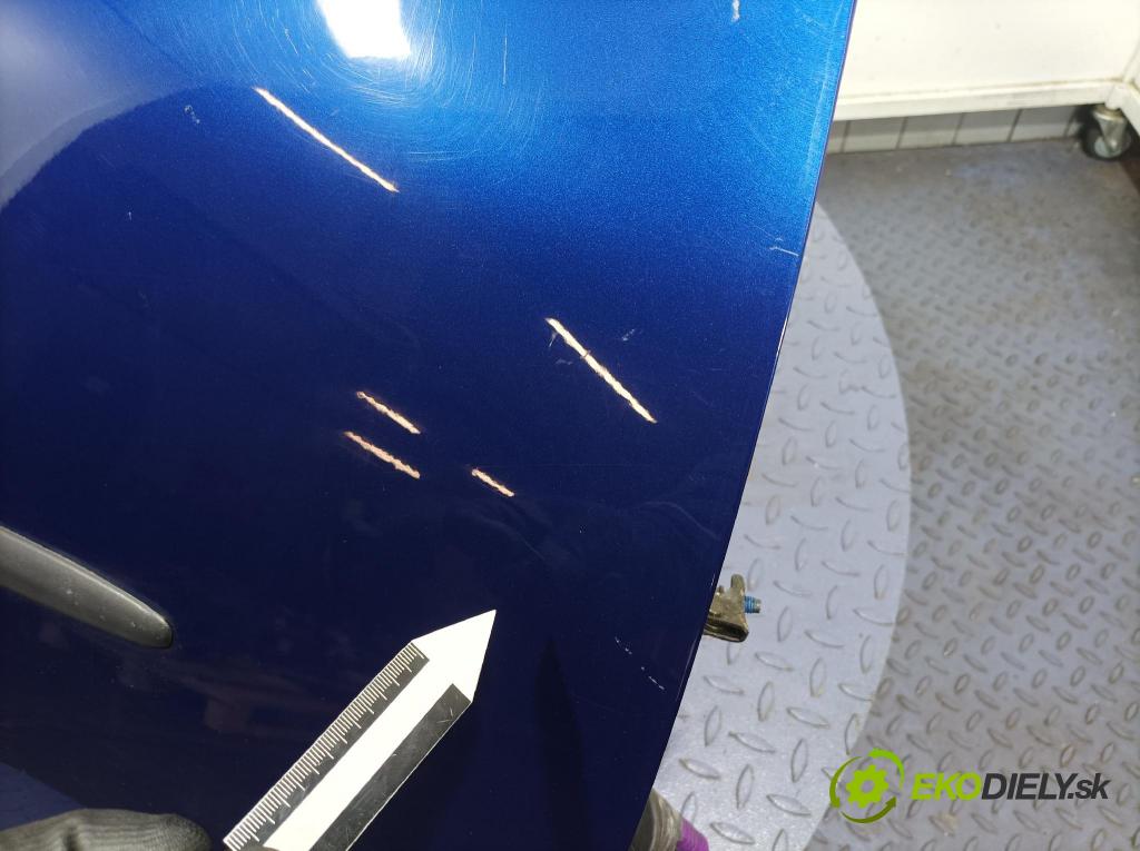 Toyota Yaris verso 2003 dvere Predné pravé