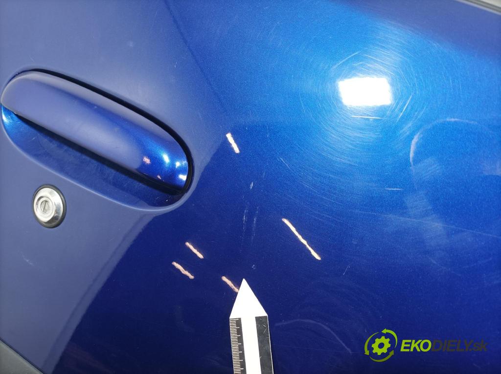 Toyota Yaris verso 2003 dvere Predné pravé