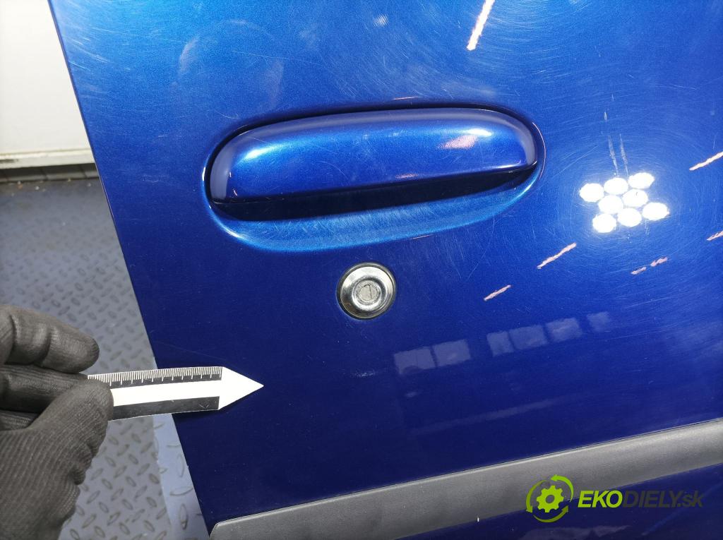 Toyota Yaris verso 2003 dvere Predné pravé