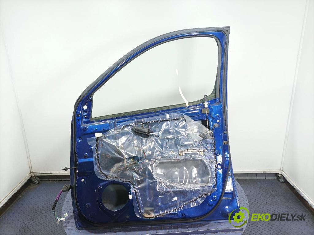 Toyota Yaris verso 2003 dvere Predné pravé