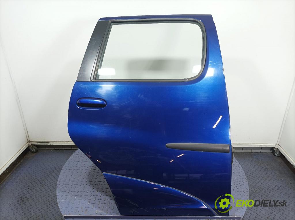 Toyota Yaris verso 2003 dvere zad pravé