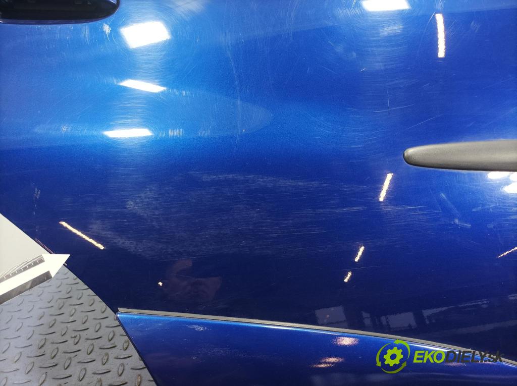 Toyota Yaris verso 2003 dvere zad pravé