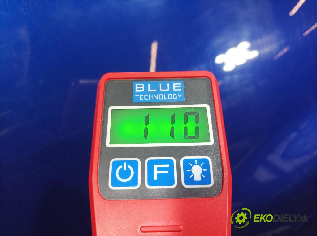 Toyota Yaris verso 2003 dvere zad Vľavo: