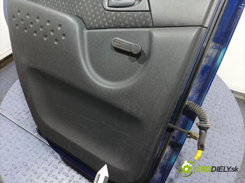 Toyota Yaris verso 2003 dvere zad Vľavo: