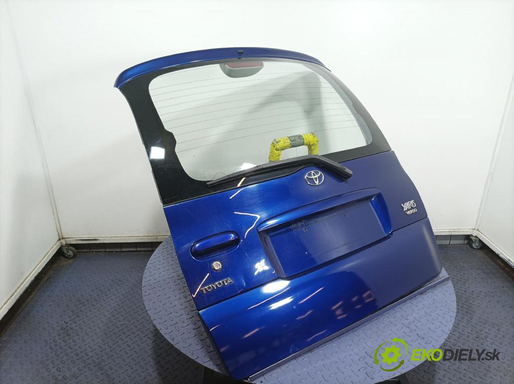 Toyota Yaris verso 2003 zadna dveře kufra: kufra: