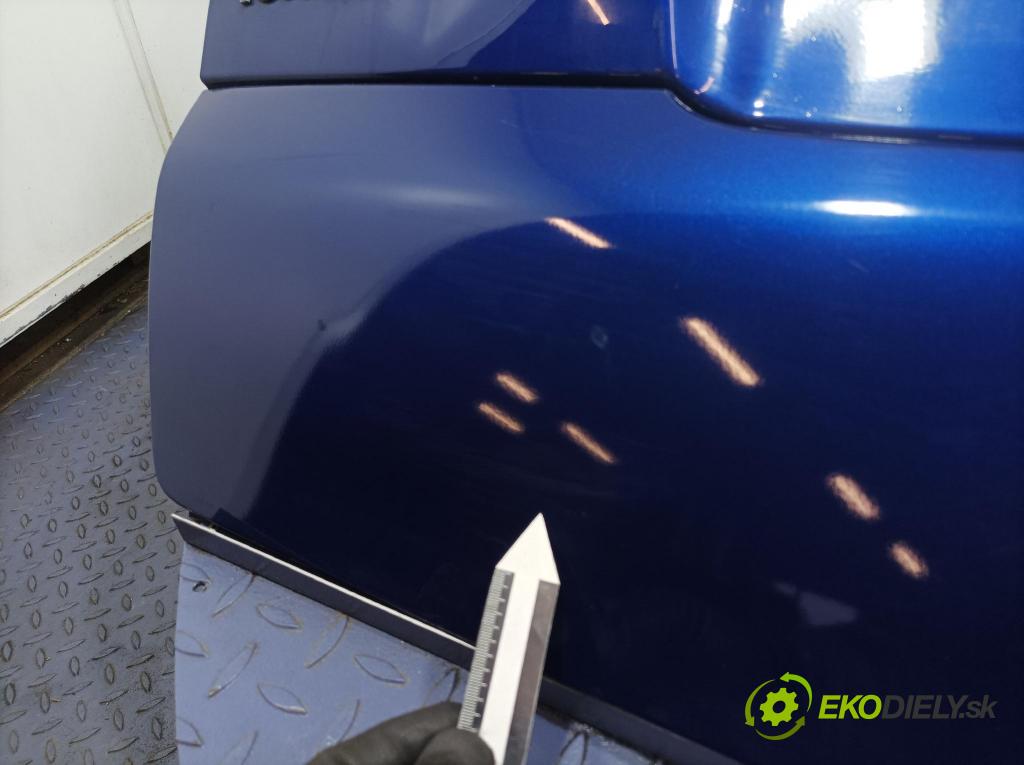 Toyota Yaris verso 2003 zadna dveře kufra: kufra: