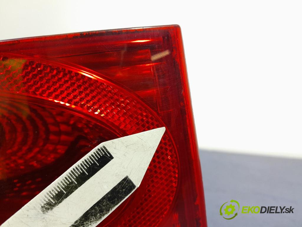 Peugeot 1007 2005 svetlo / reflektor zad ľavá Vonkajsia: