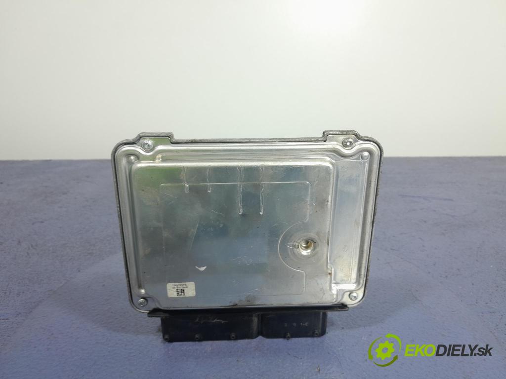 Vw Golf 2008 riadiaca jednotka Motor: 03G906021PL