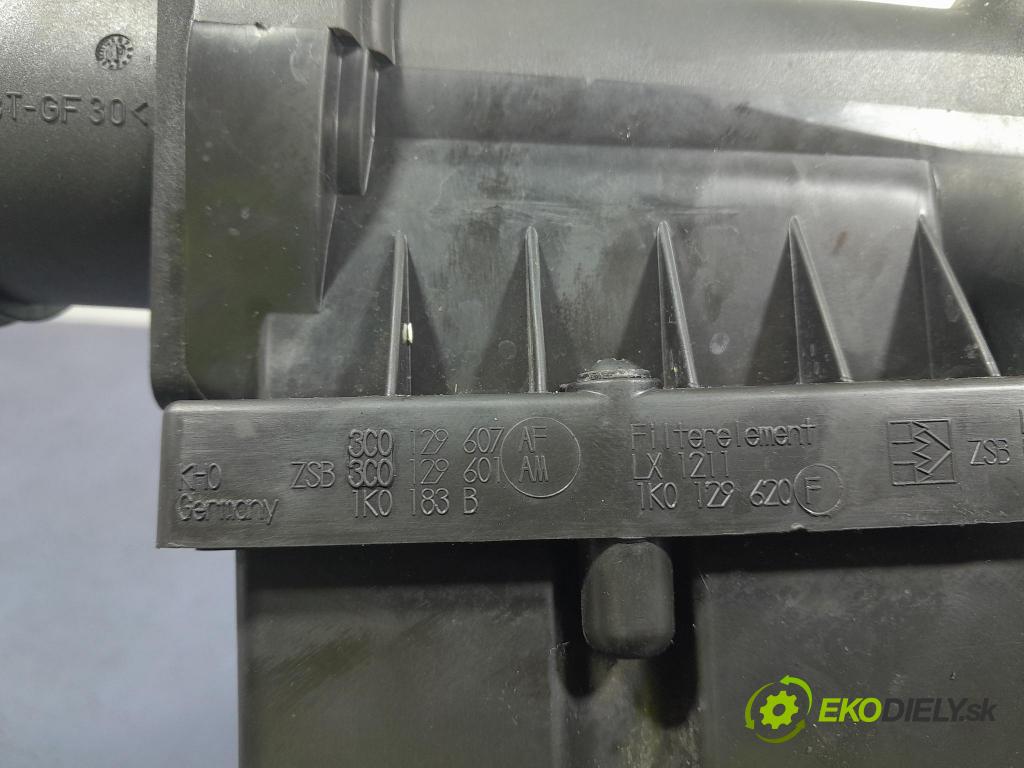 Vw Golf 2008 obal Filtre: Vzduch: 3C0129607AF