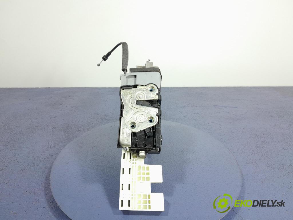 Hyundai Tucson 2016 zámok dvere Predné Vľavo: 81310-D3510