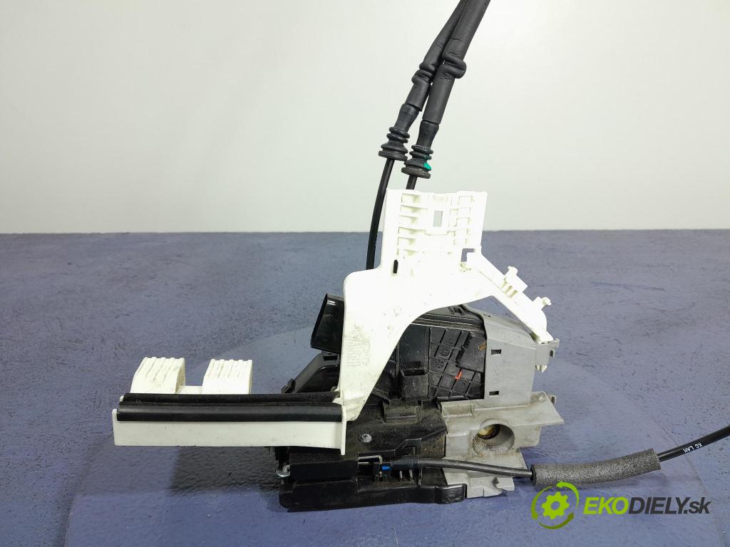 Hyundai Tucson 2016 zámok dvere Predné Vľavo: 81310-D3510