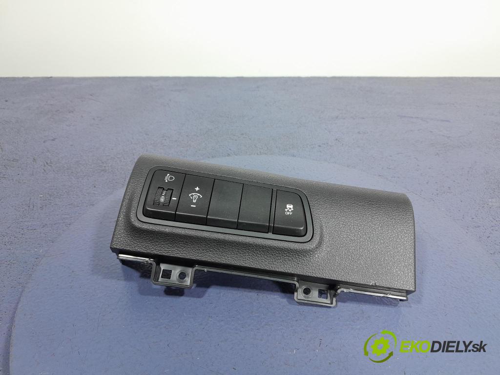 Hyundai Tucson 2016 prepínač svetiel 93710-D7190