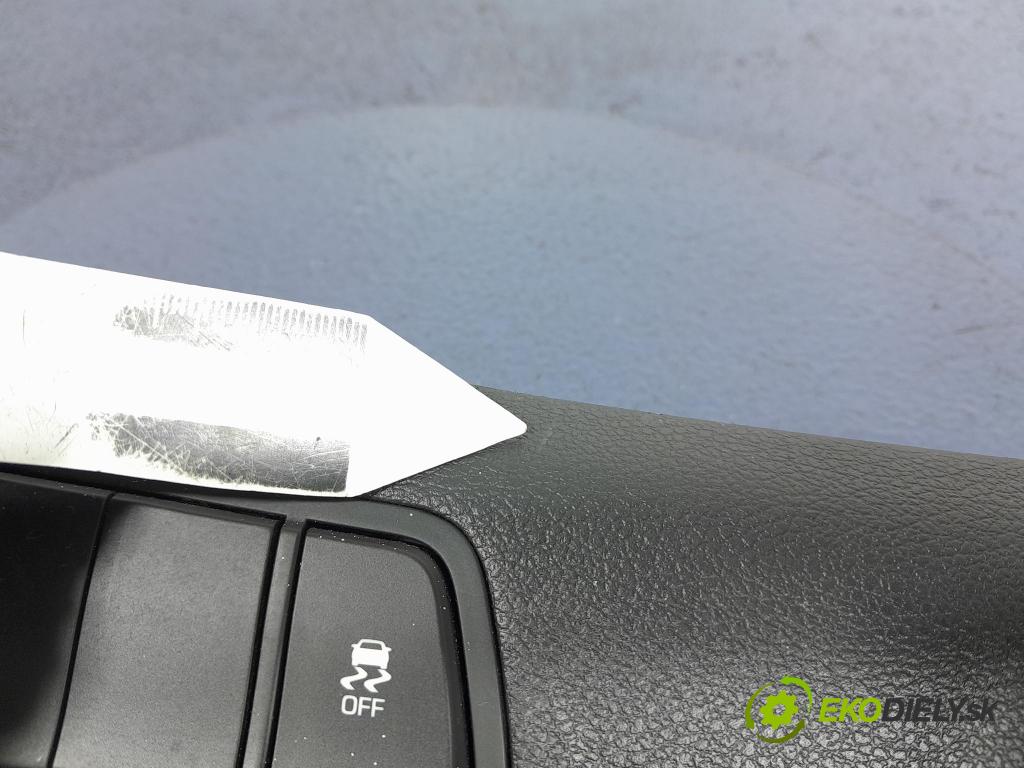 Hyundai Tucson 2016 prepínač svetiel 93710-D7190