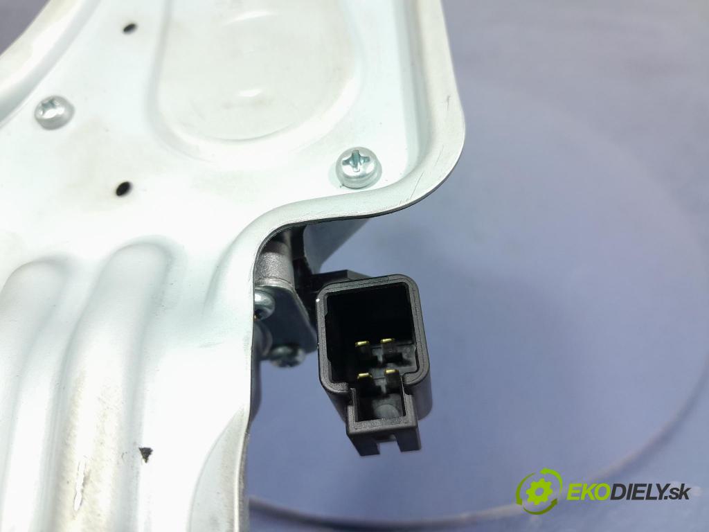 Hyundai Tucson 2016 motor: Stierače: zad 98700-D3000