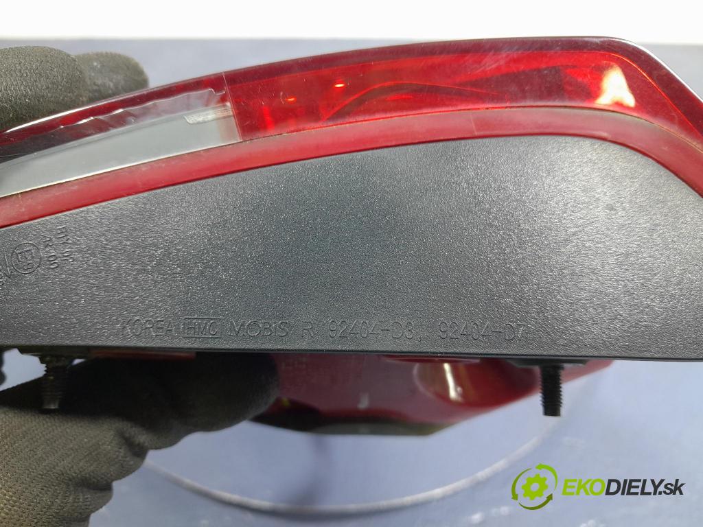 Hyundai Tucson 2016 svetlo / reflektor zad Prava: Vnútri: 92404-D3